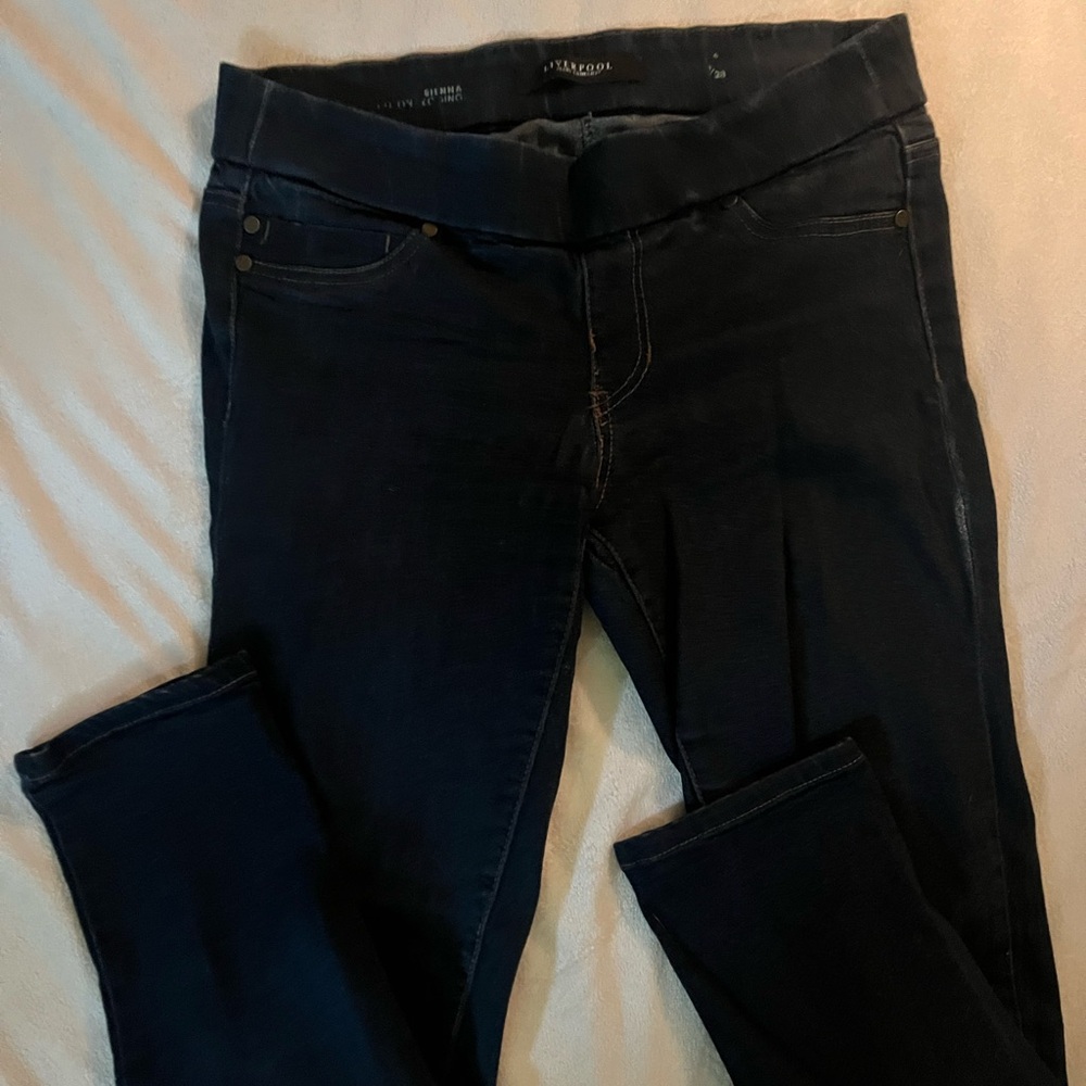 Stretchy skinny jeans